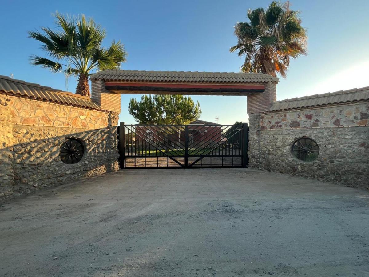 La Estacada Villa Lora del Rio Exterior photo